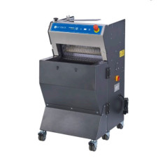 Fatiadora de pão automática com tampa de segurança