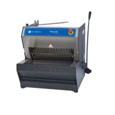 Manual countertop bread slicer