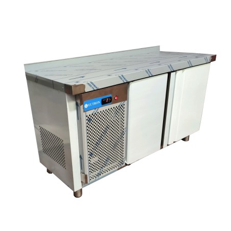 Mesa Refrigerada Sob a bancada 1500mm motor à esquerda Vista público