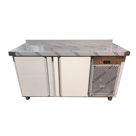 Mesa Refrigerada Bajo mostrador 1500mm motor derecha Vista público