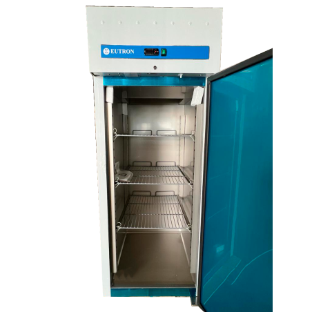 Armário de congelamento gastronorm 2/1 GN650BT 1 porta